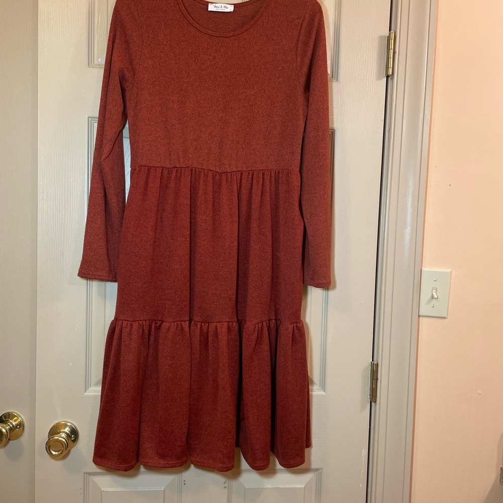 You & Me‎ Cozy Rust Tiered Long Sleeve Dress, Size Large